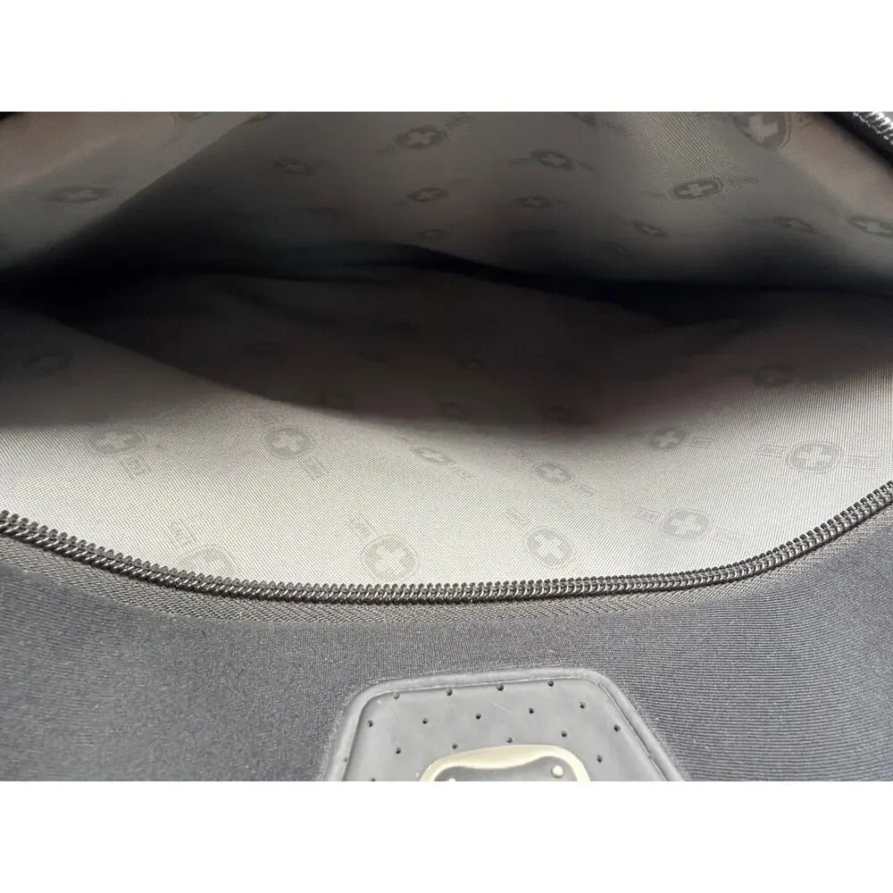 SwissGear The Sherpa Laptop Briefcase Messenger Bag Black Gray 17” Travel Case